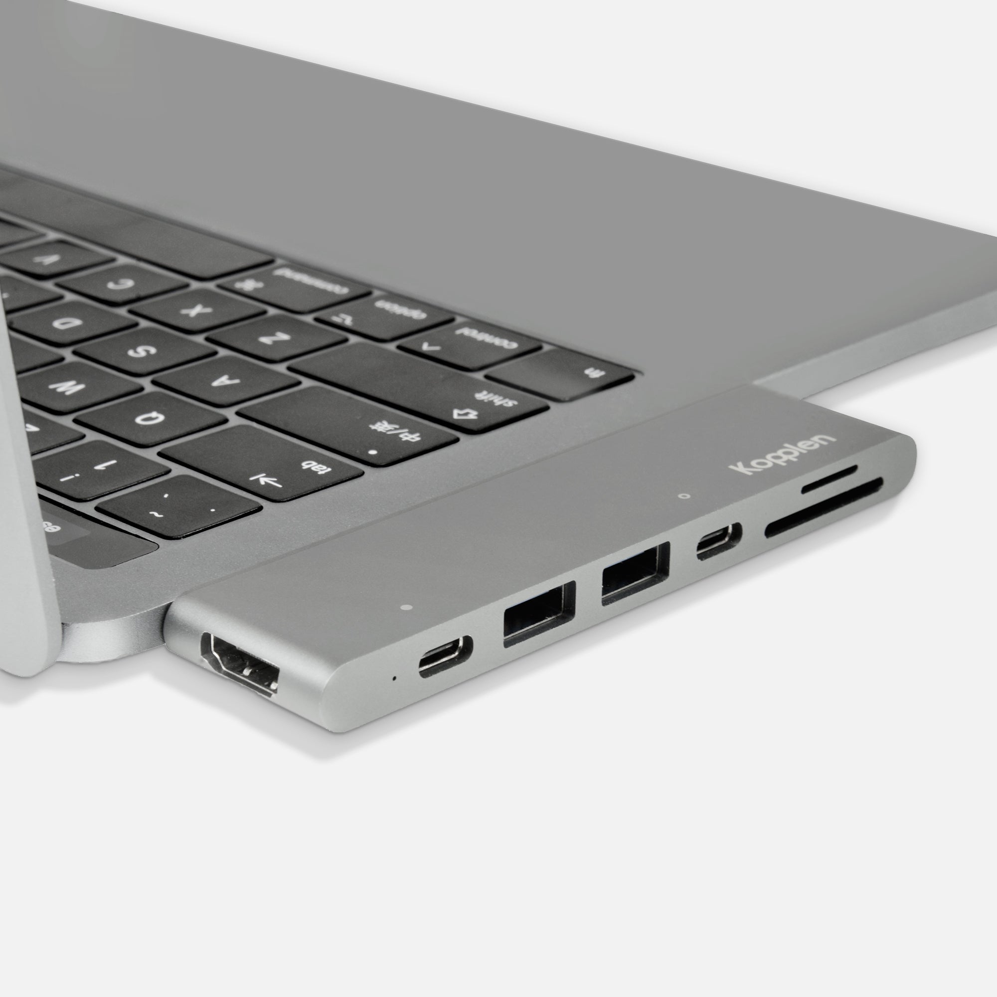 Hub plugged into older MacBook