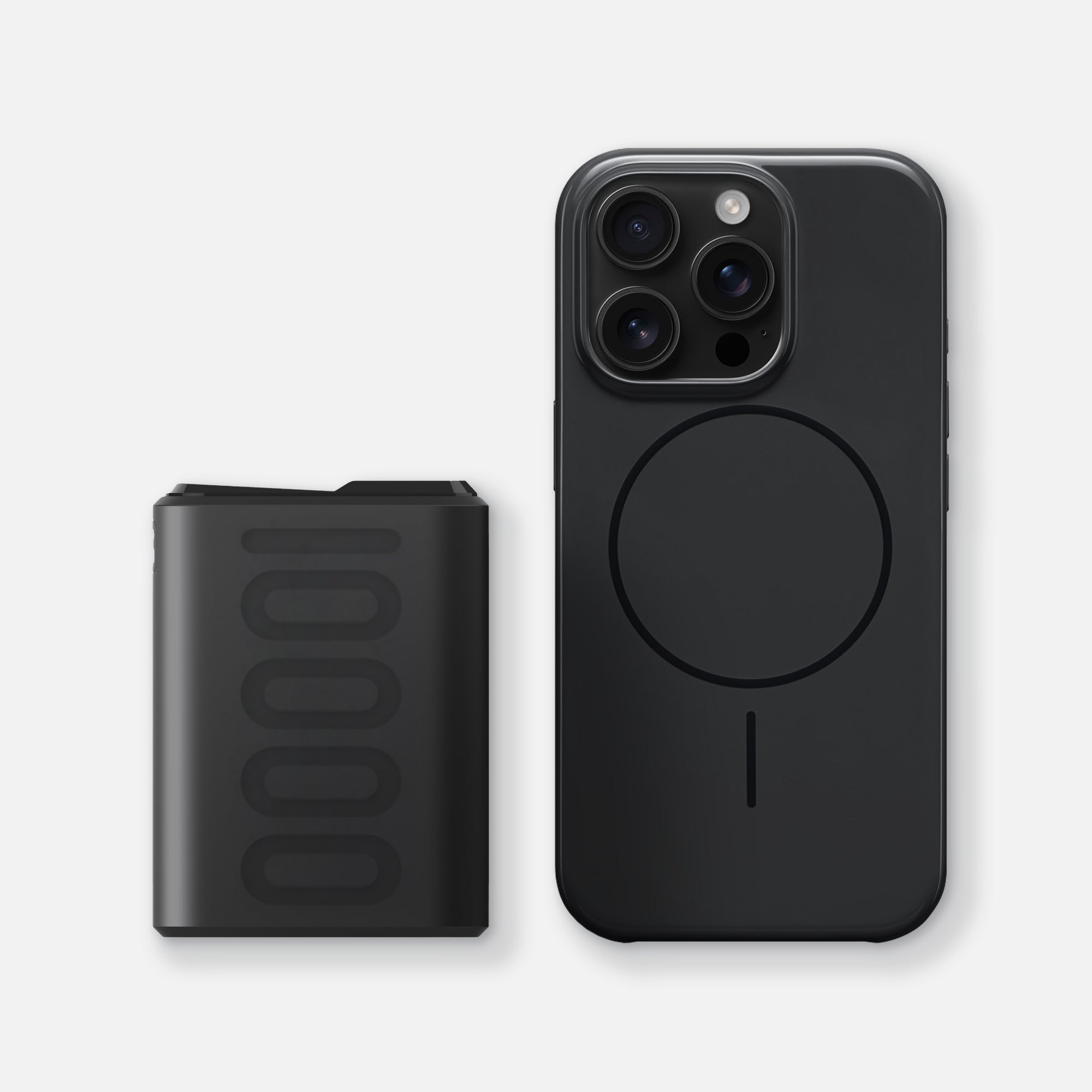 PD07 Kopplen Power Bank next to iPhone 16 Pro